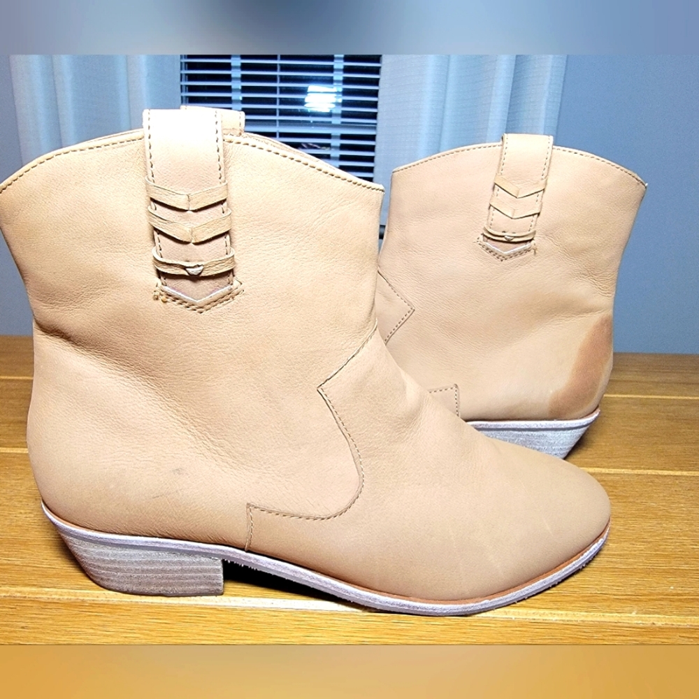 Jack Rogers Stella Pull On Boot - Size 8.5
